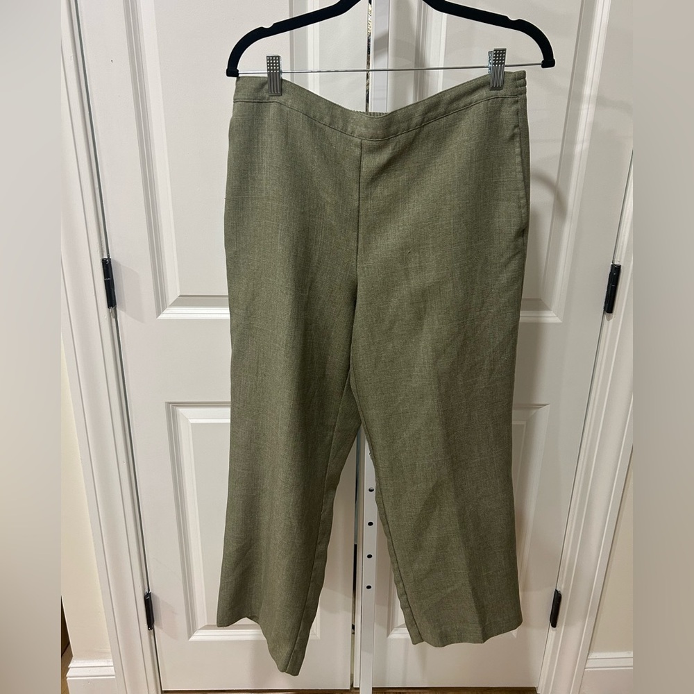 Alfred Dunner Sage Green Pants